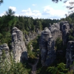 Skály