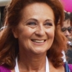 Simona Stašová