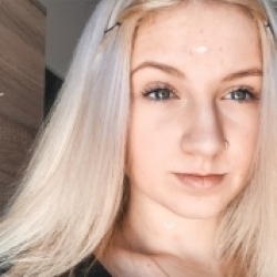 Karolína Votrubová