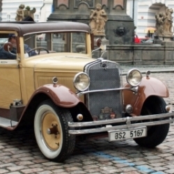 Škoda 422
